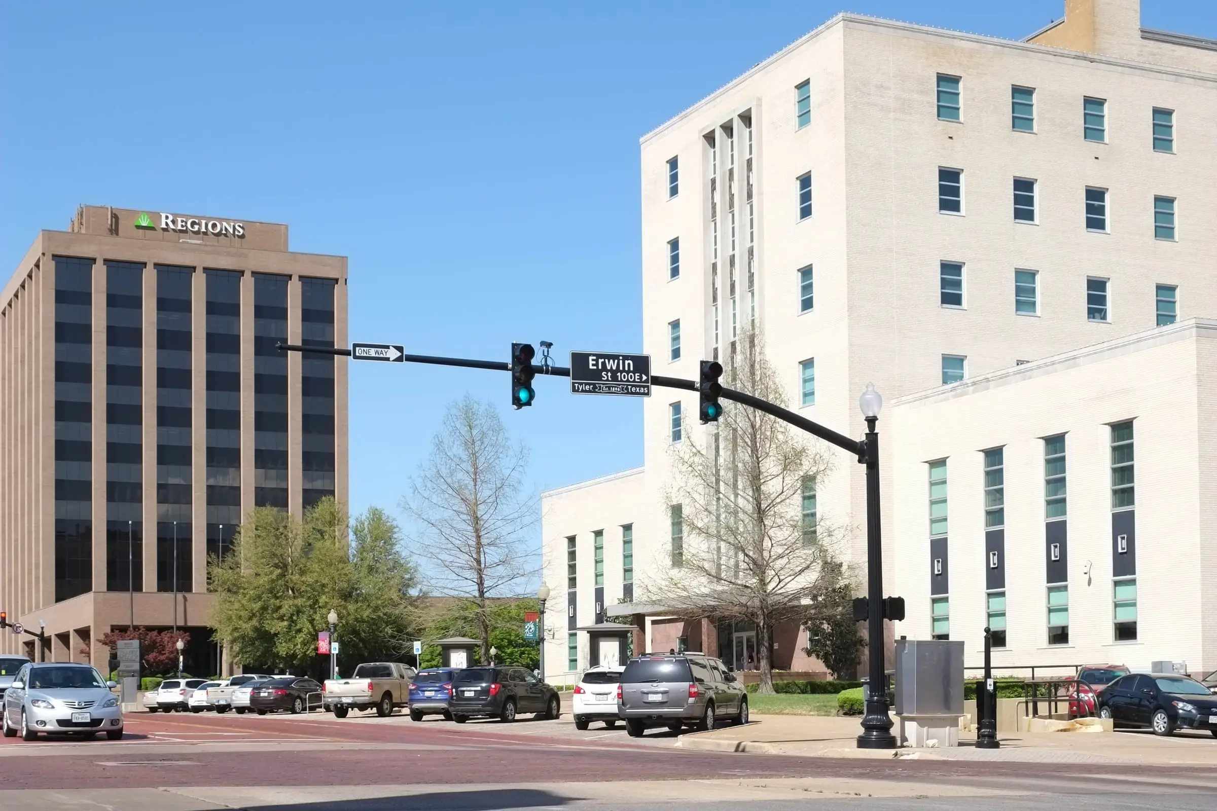 Regions, Courthouse at Erwin and Broadway, Tyler, Texas